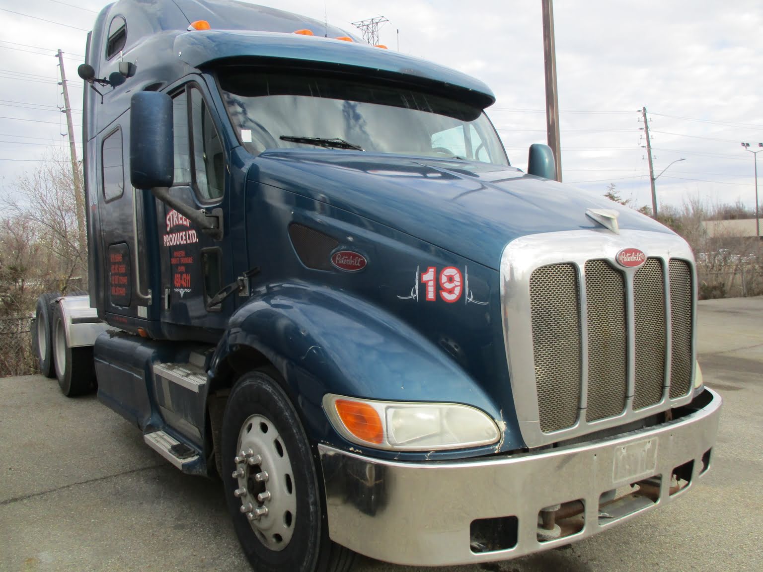 2002 Pete 387 High Rise