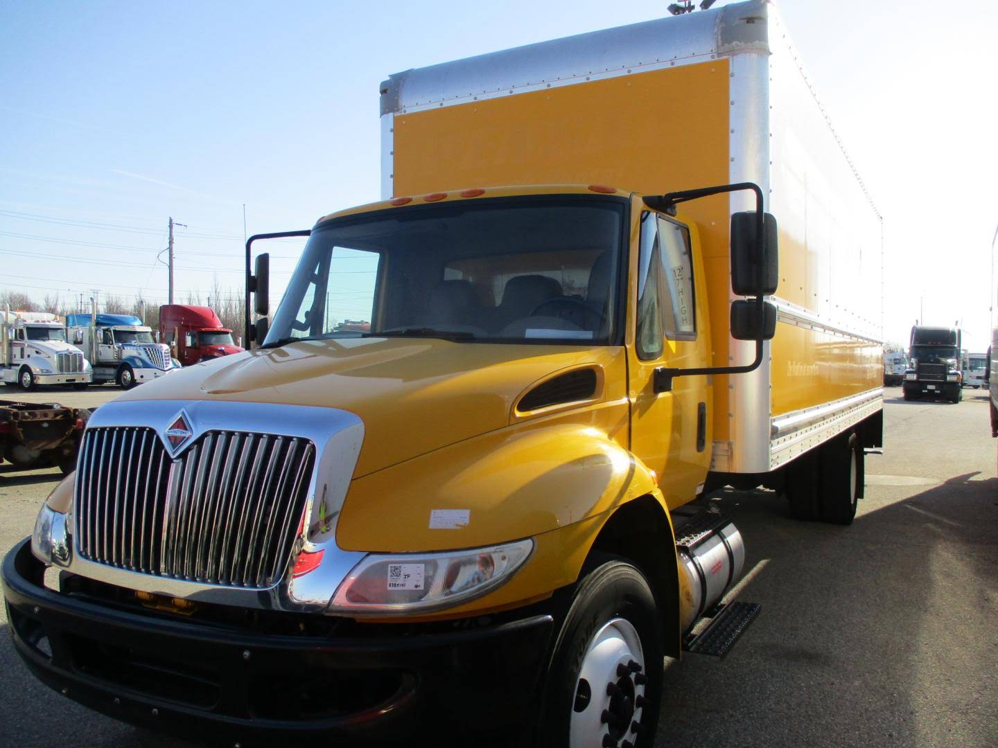 2 Units- 2019 International 4300 4×2 26ft Van