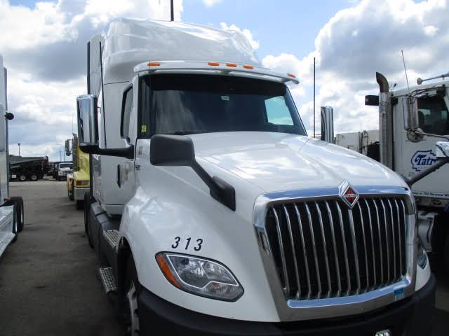 2019 International LT625 6×4 Hi-Rise Sleeper