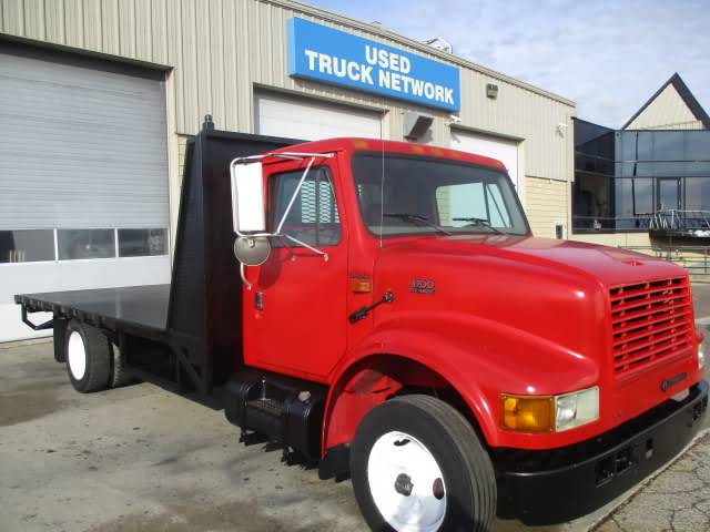 2001 International 4700 Flat Deck S/A
