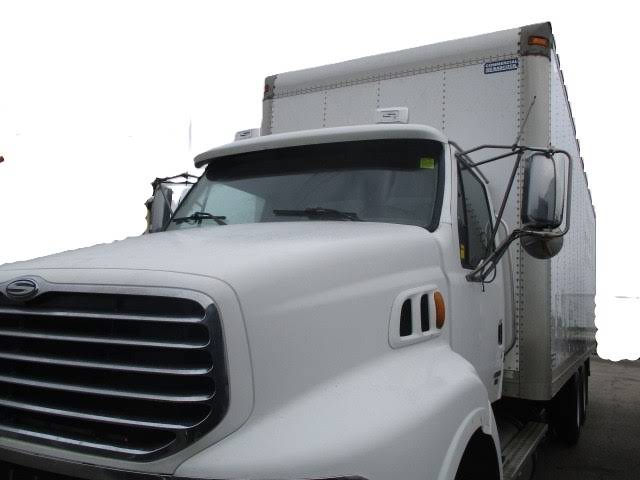2005 Sterling LT9500 10 Speed  T/A 28’6 Van